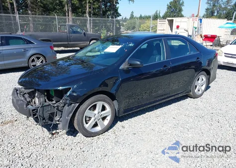 2014 Toyota Camry Se z USA, uszkodzony, nr VIN 4T1BF1FK7EU302418